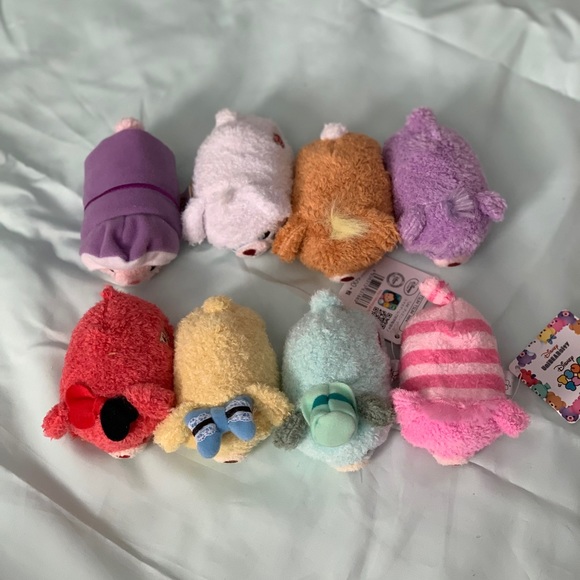 Disney Unibearsity Alice in Wonderland Tsum Tsums set of 8 from Japan - Picture 3 of 3